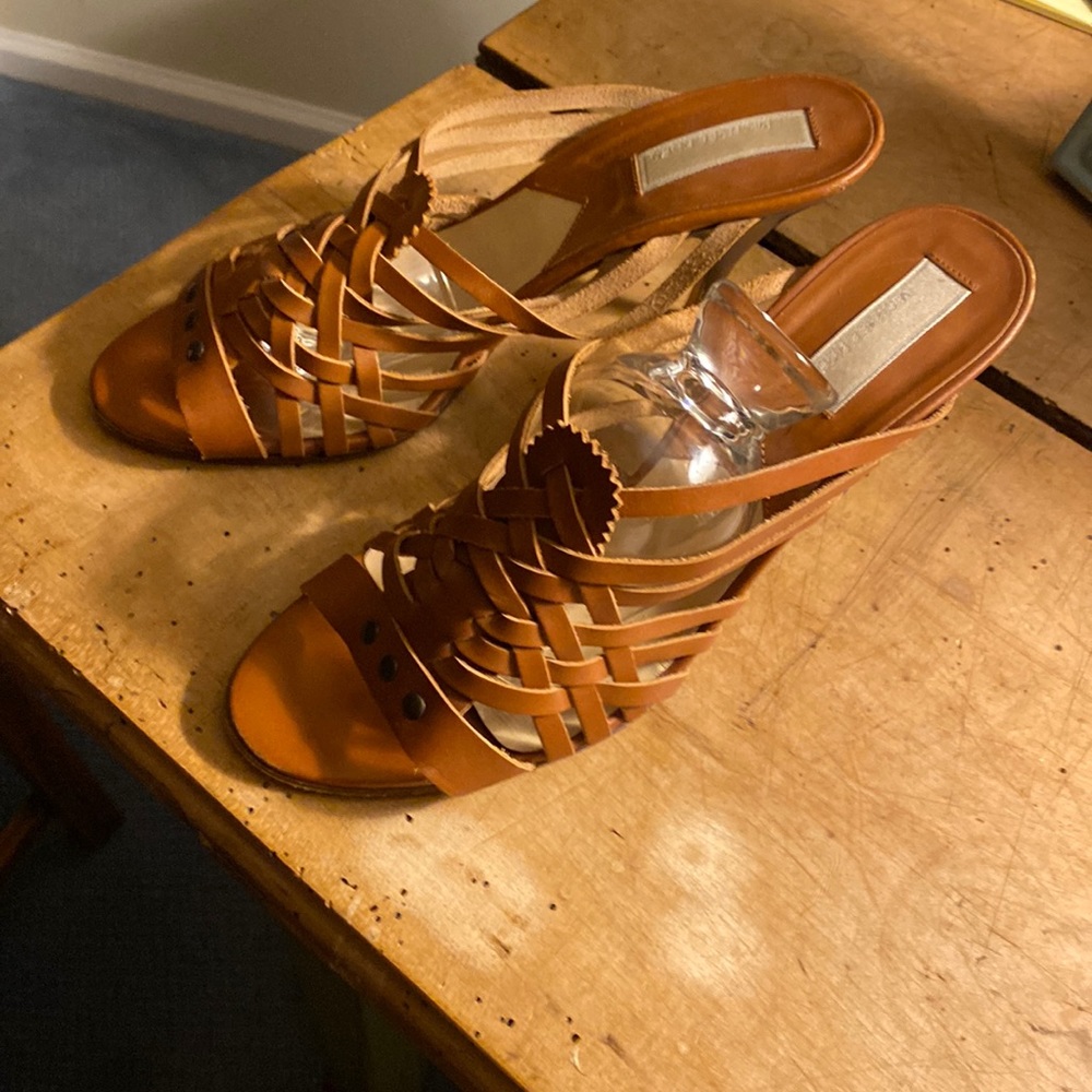 Barely Worn Michael Kors Heel Slides - image 4